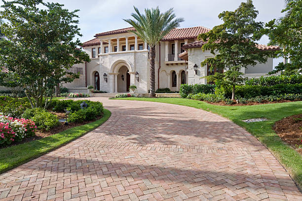 Best Professional Driveway Pavers  in Oildale, CA